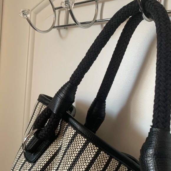 Karl Lagerfeld Large Striped Crossbody - Picture 14 of 16